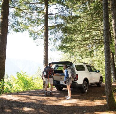 Royal-Honda-Ridgeline-Wht-Forest.Couple-B.jpg