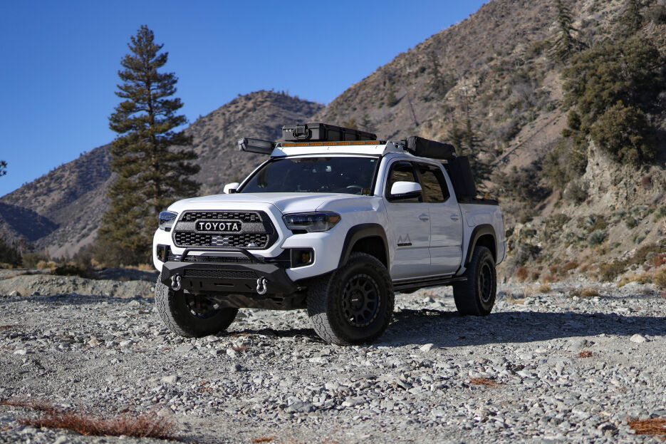 AATATTA01A101-BX_Attica_Tacoma_Apex-Series_Stealth-Front-Bumper_WB_01.jpg