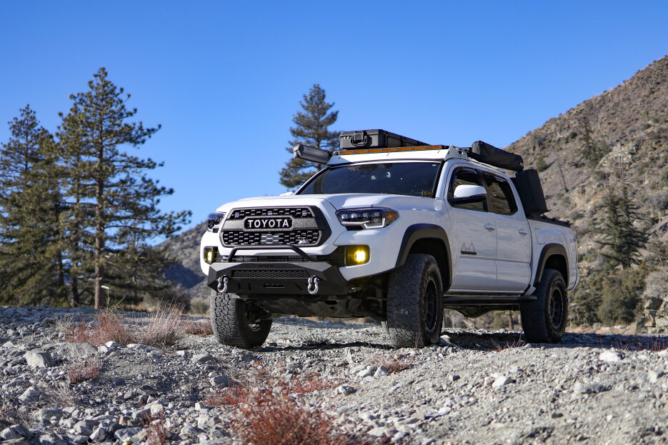 AATATTA01A101-BX_Attica_Tacoma_Apex-Series_Stealth-Front-Bumper_WB_07.jpg