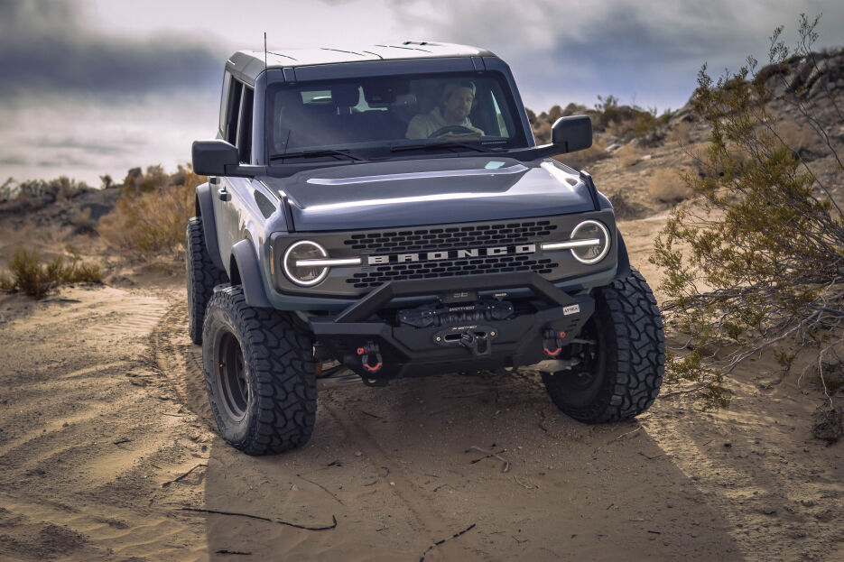 AATATTFB01A102-BX_Attica_2021-2023-Ford-Bronco_Terra-Series_Front-Bumper_007.jpg