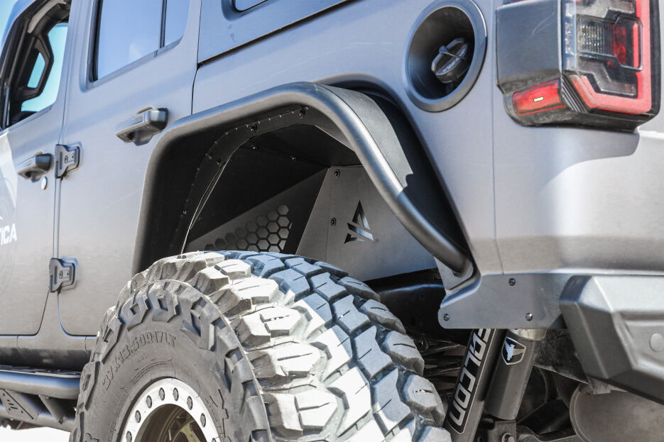 AATATTJL01G106-BX_Attica_010.jpg