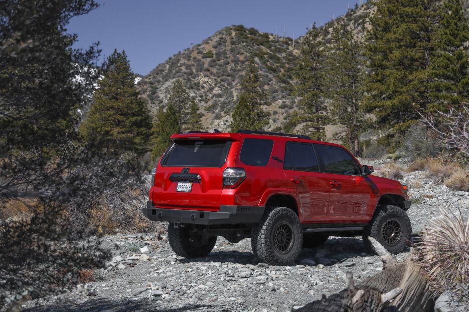 AATATTTR01B101-BX_Attica-4x4_01.jpg