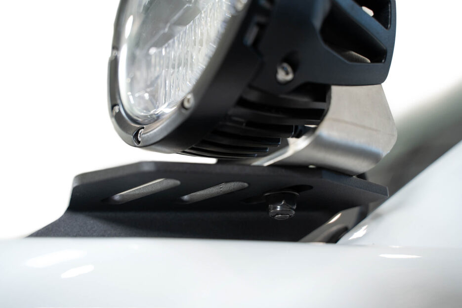 ADD2023-Ford-F-250-350-Super-Duty-Ditch-Light-Mounts_Installed_05.jpg