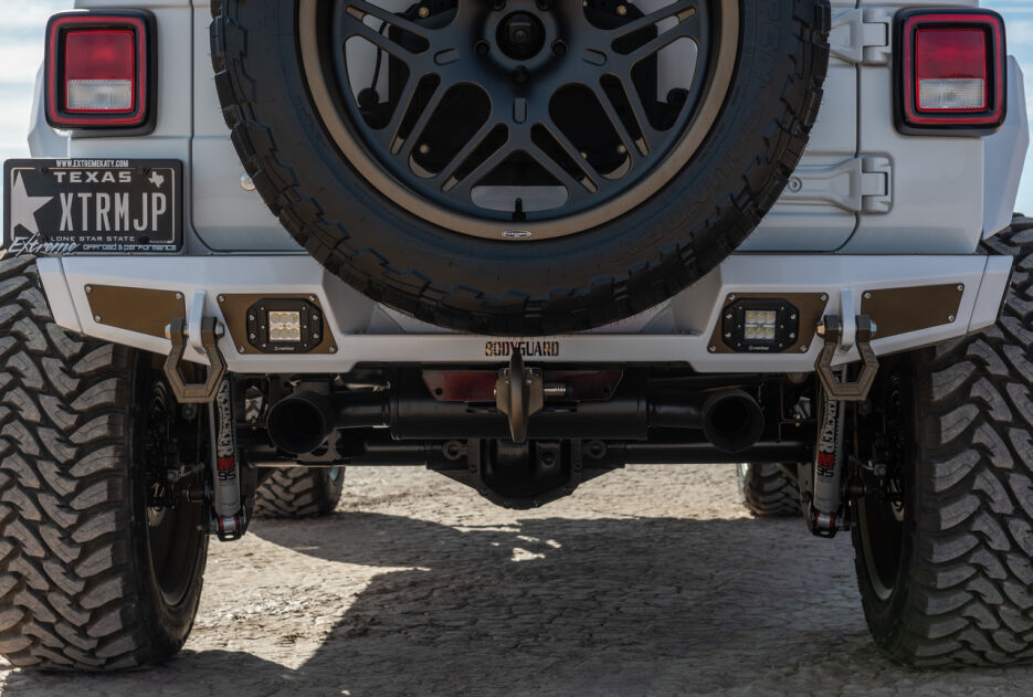 BDY56222T_2018-2024_Jeep_JL_02.jpg