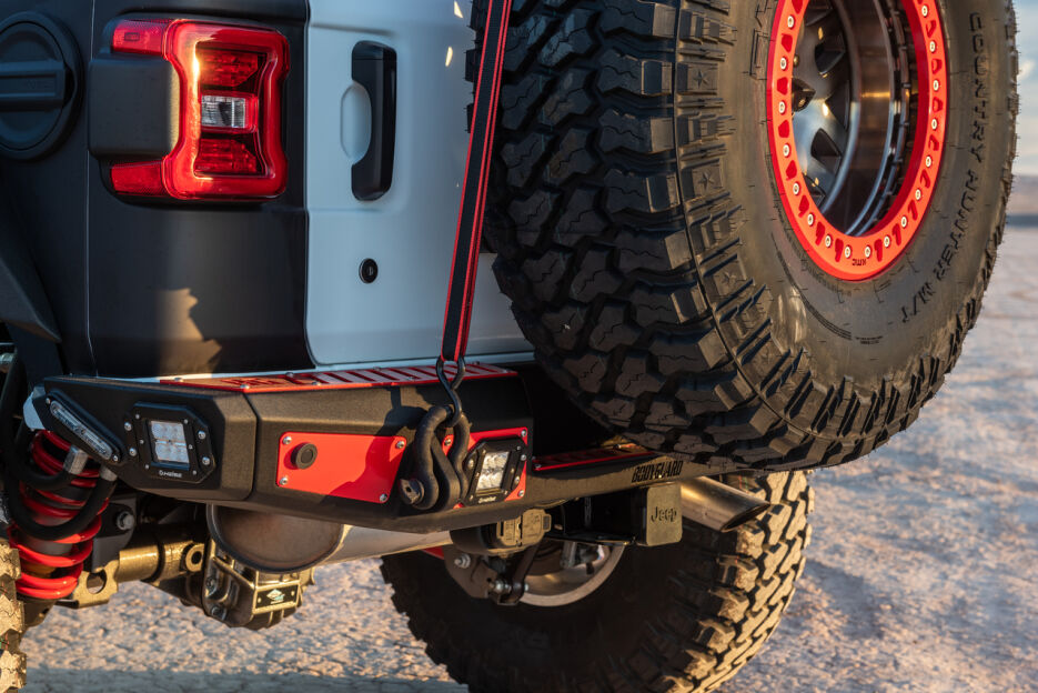 BDY56222T_2018-2024_Jeep_JL_03.jpg