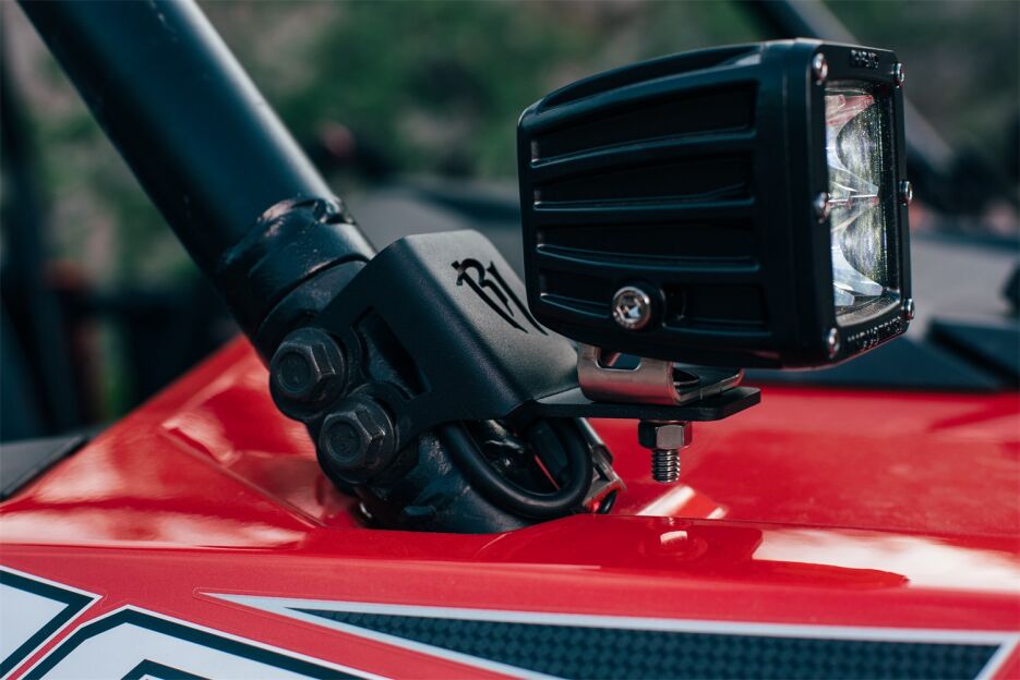 RIG46526_14-15_RZR_Single_A-Pillar_Mount_02.jpg