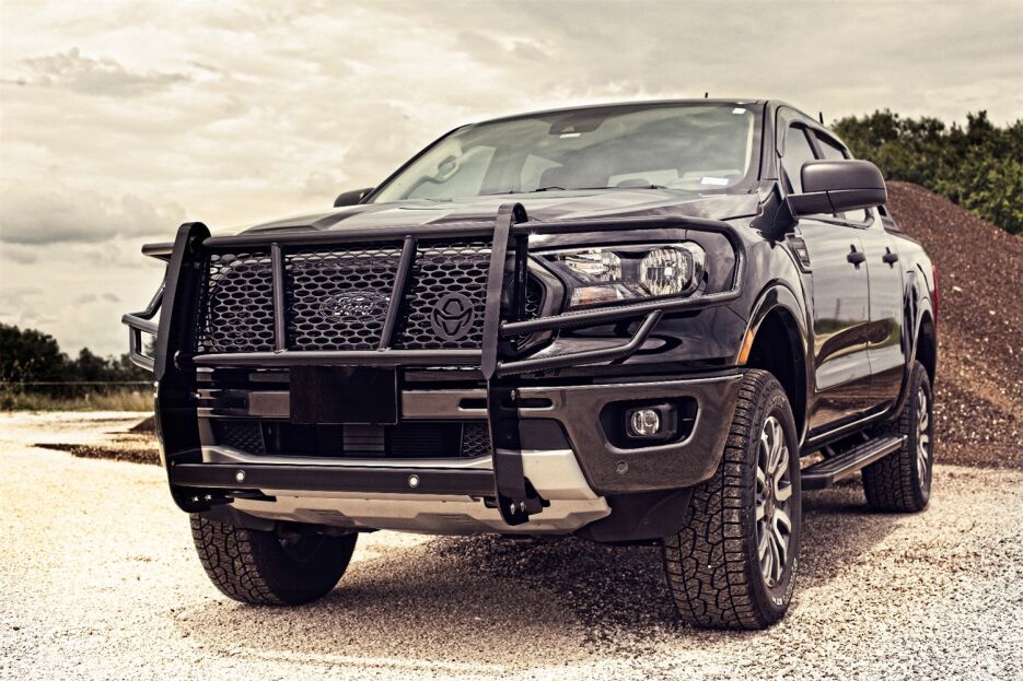 RNHGGF19MBL1_2019-2021_Ford2019-2021Ranger_Grilleguards_3.jpg