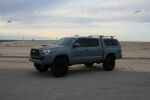 SnugTop-Rebel-Toyota-tacoma-2021-gray-lifestyle-28.jpg