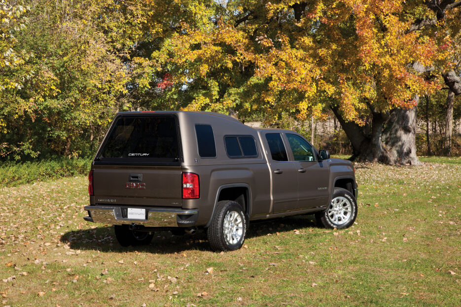 TClass-GMC-Sierra-Brown-Rr-Pa-Outdoors.jpg