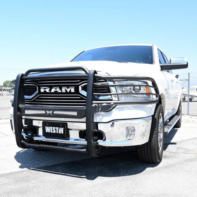 WES40-33545_p03_1.jpg