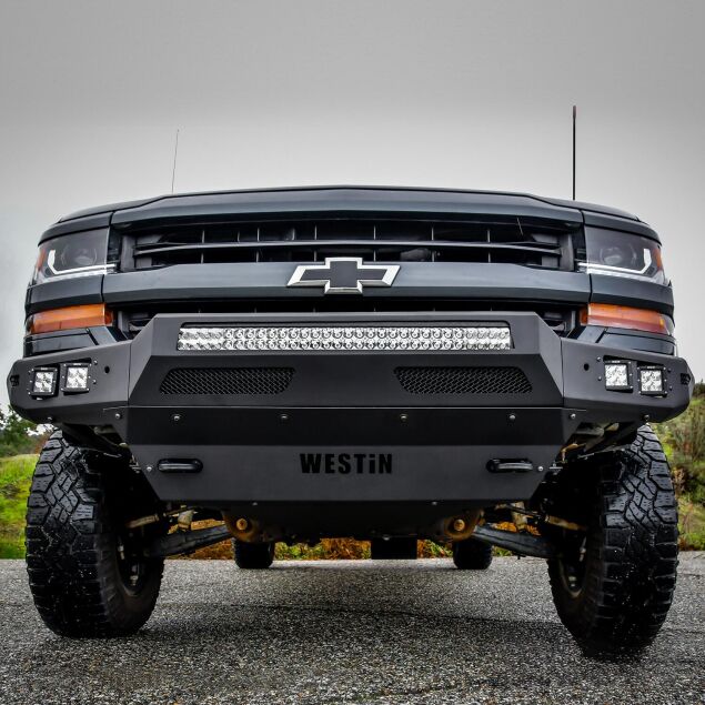 WES58-41005_p03_3.jpg