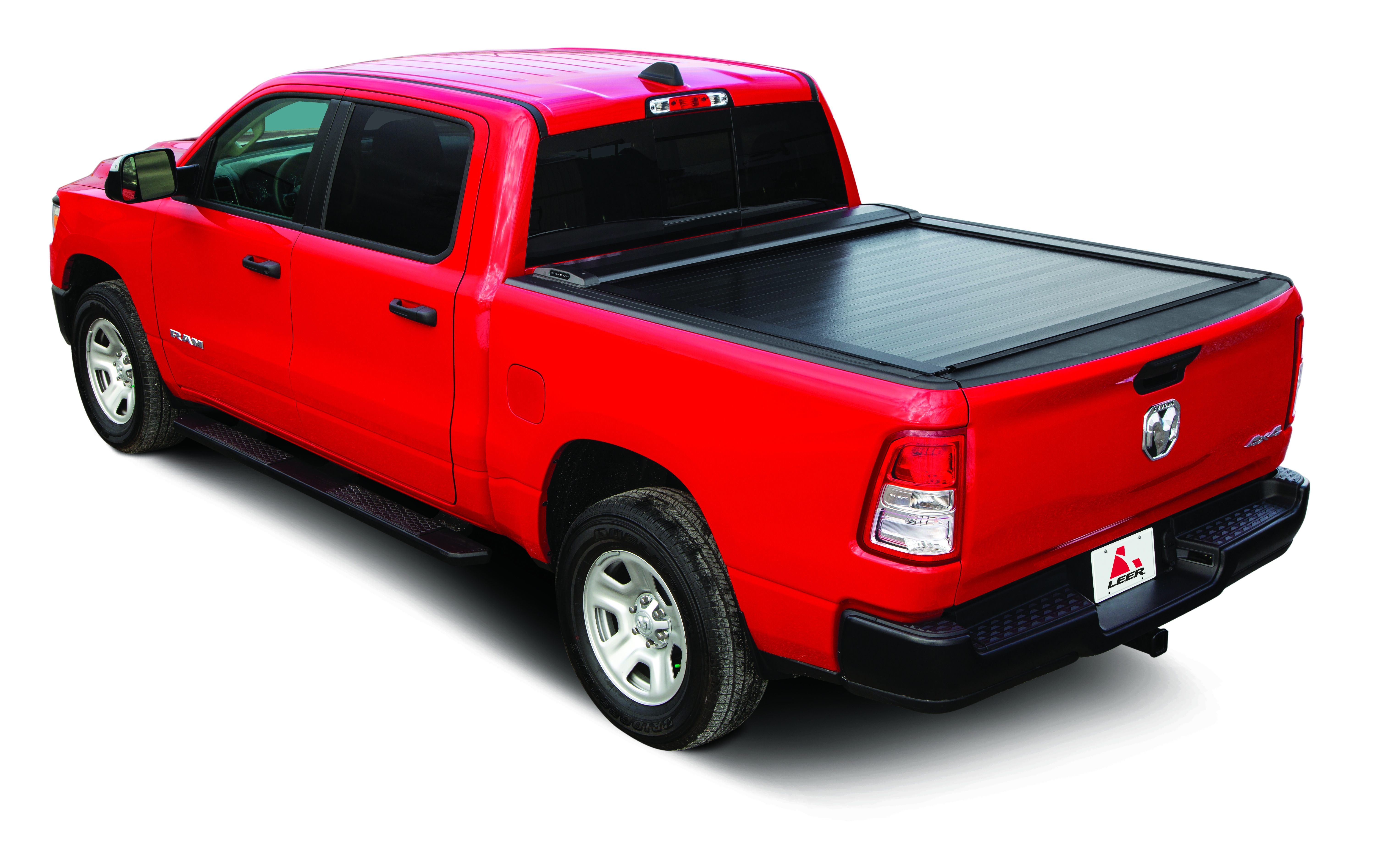 LEER Retractable Tonneau Cover